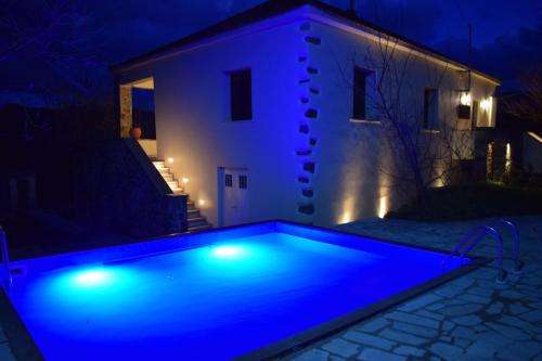 www.villavlatos.gr