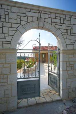 www.vryonisvilla.gr