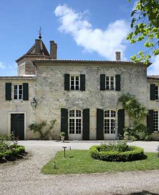 www.chateaudauge.com