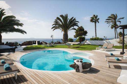 www.villaskamezi.com