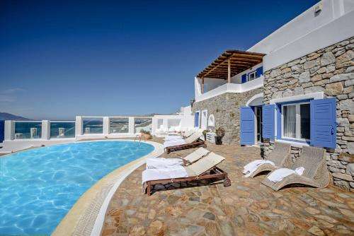 www.mykonosartvillas.com