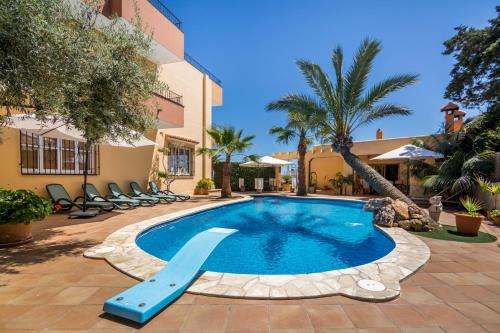 www.paraisobeachrental.com