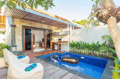 www.paisavillaseminyak.com