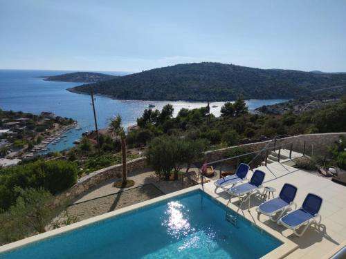 www.captains-villa.com