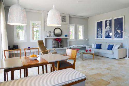 www.pentathlonvillas.com