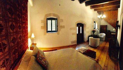 www.venetianpalacechania.com
