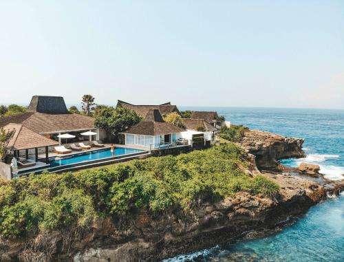 www.nusalembonganvillas.com