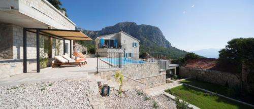 www.villa-jatica.com