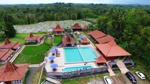 www.kampoeng-joglo-ijen.com