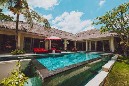www.maylie-bali-villa.com