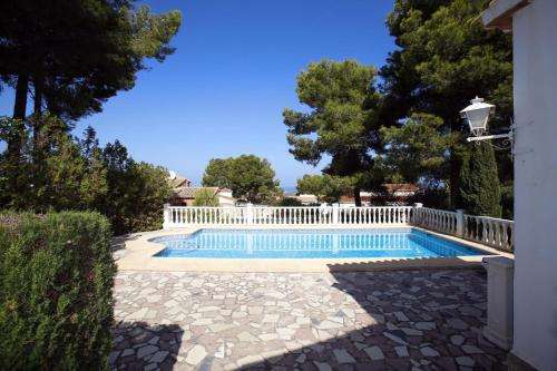 www.lospinosdenia.com