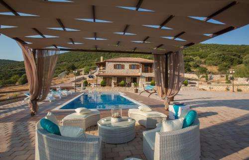 www.piedravilla.com