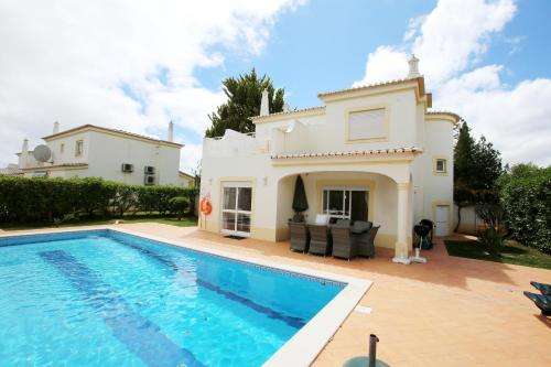 www.vacationsinalgarve.com
