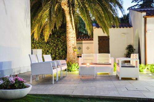 www.almyrasuites.it