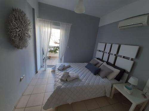 www.miramar-korfos.gr