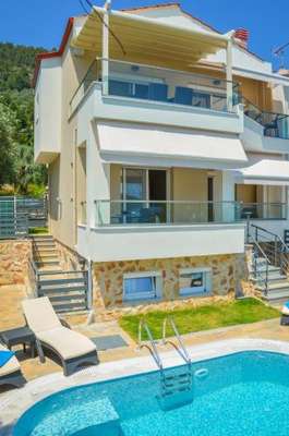 www.luxuryvilla-thassos.com