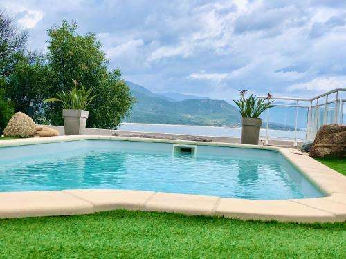 www.marinceluencorse-villas.com