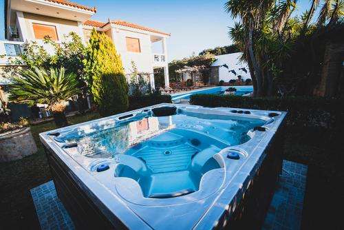 www.villasoula.com
