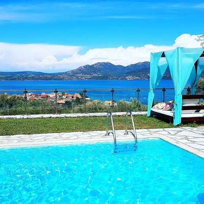www.villa-athina-nikiana.gr