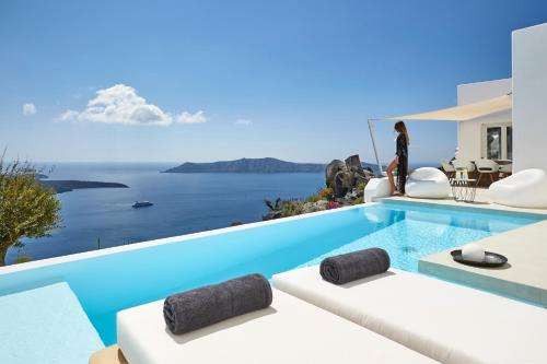www.etheras-santorini.com