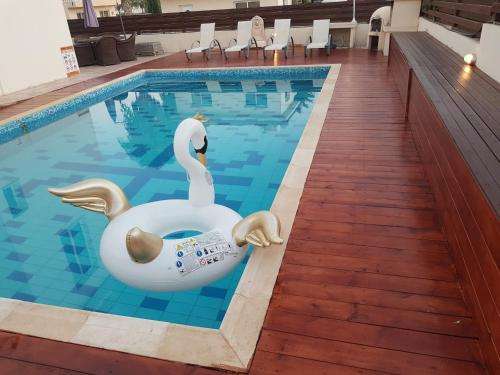 www.luxuryletscyprus.com