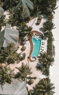 www.zanziblue.com