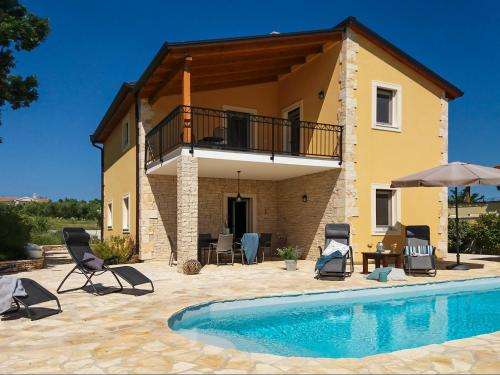 www.villa-jomi.com