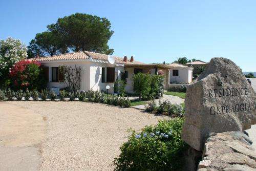 www.residencecapraggia.com