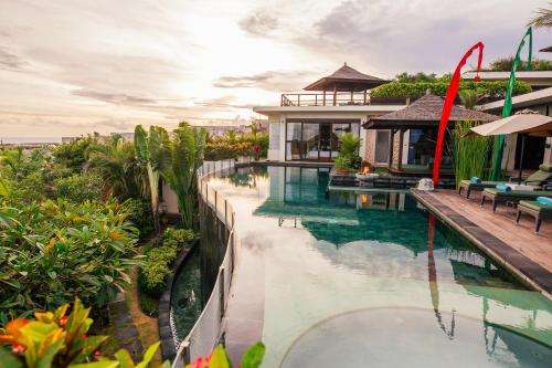 www.foreverbalivillas.com