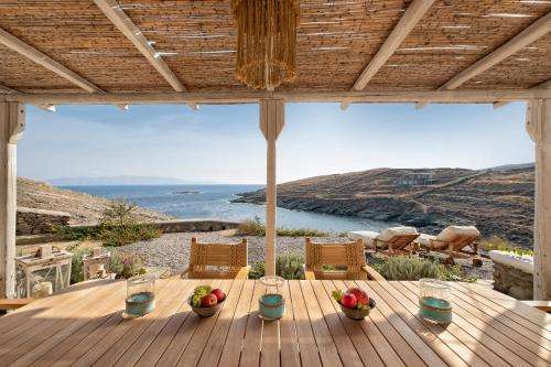 www.simousivillas.com