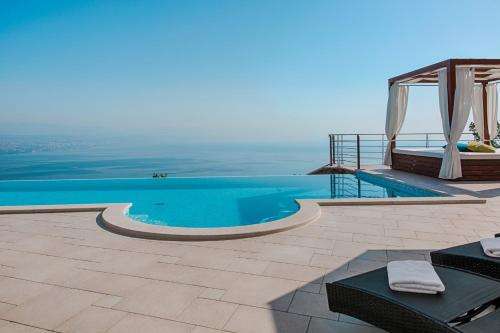www.villa-marone.com