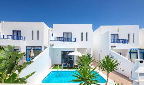 www.villaspuertorubicon.com