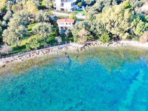 www.villaspitaki.com