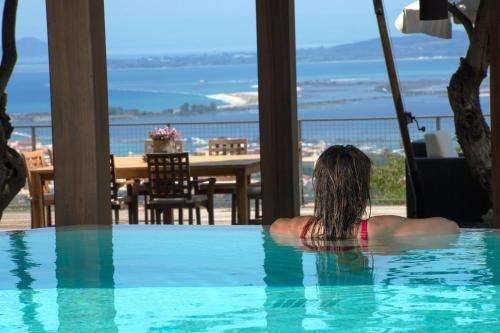 www.apanemialuxuryvilla.gr