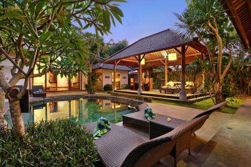 www.thekampungubudvilla.com