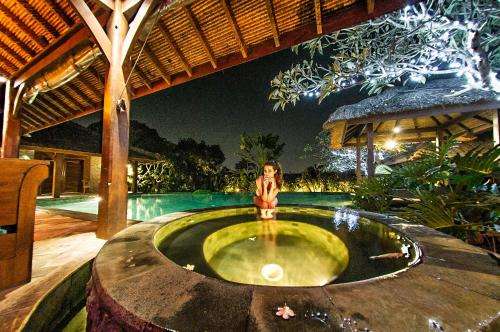 www.villacolonycanggu.com