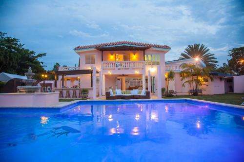 www.casacanalpr.com