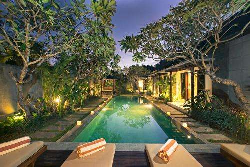 www.mdvillaseminyak.com