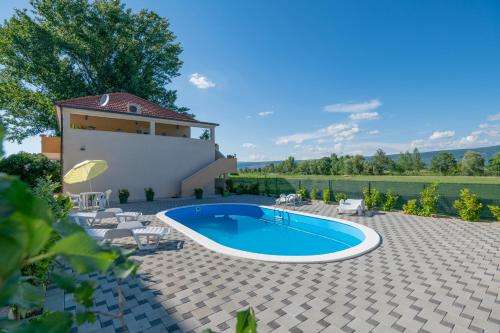 www.rentvillascroatia.com