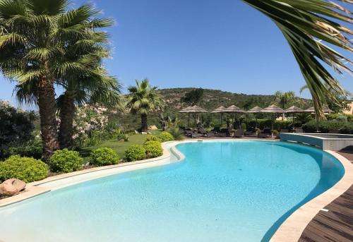 www.location-villa-tizzano.com