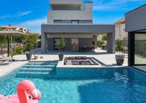 www.villa-omnia.eu