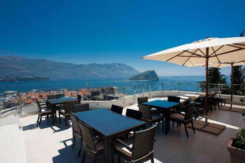 www.alexandarsuites.com