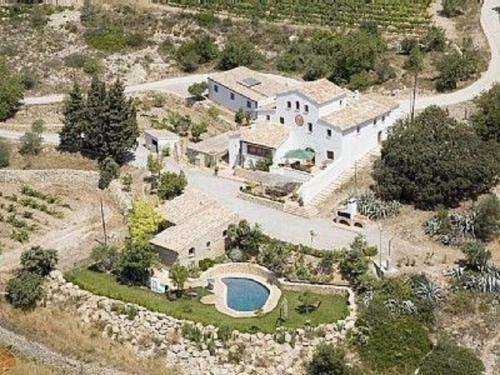 www.masiaruralcalsimo.com