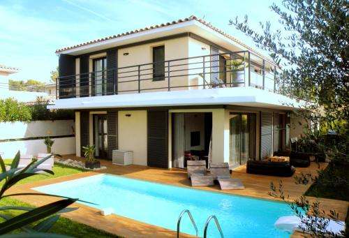 www.lesvillasduhameau.com