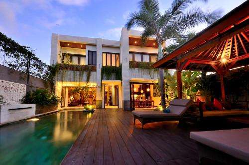 www.balivillasinparadise.com