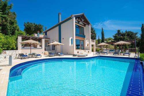 www.irluxuryvillas.com