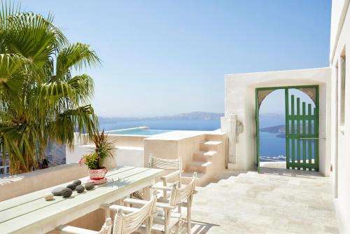 www.villamuratsantorini.com
