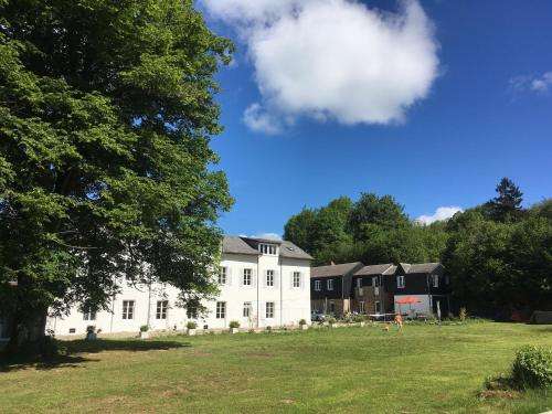 www.chateaudupommoy.com