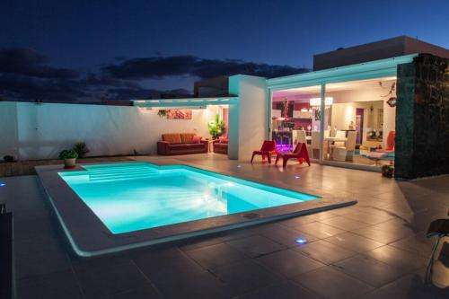 www.villaslanzarote.eu