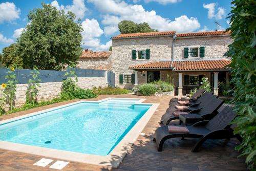 www.villa-cala.com